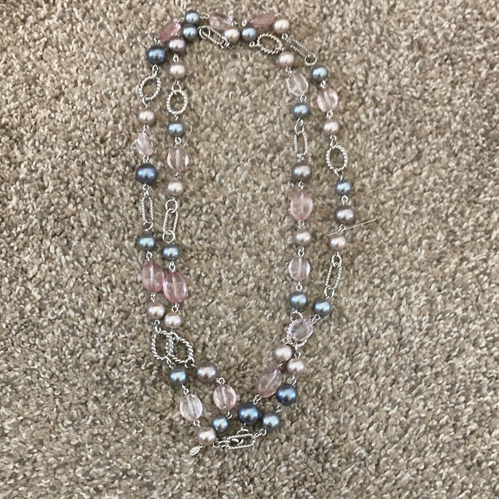 Chic Pink and Silver Beaded Necklace - Picture 3 of 4
